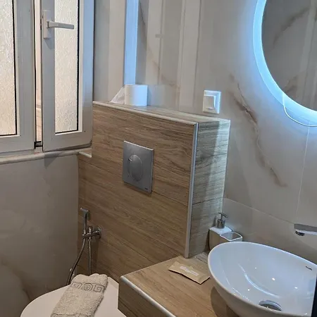 Lägenhetshotell Galini 4*