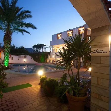 מלון דירות Galini 4*