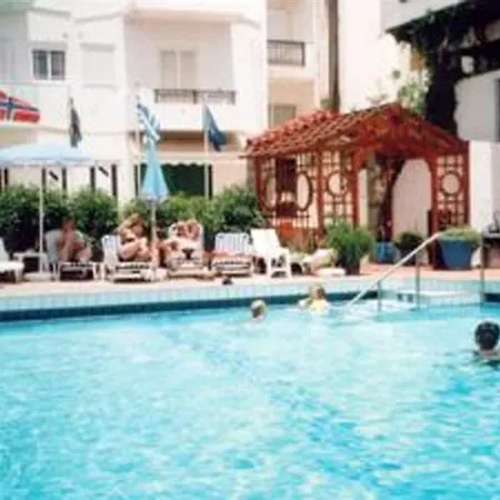 Galini Apartahotel 4*