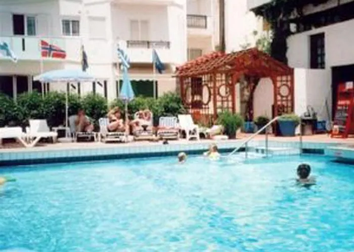 Galini Aparthotel 4*